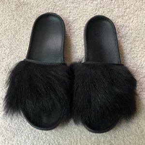 Ugg fur slides